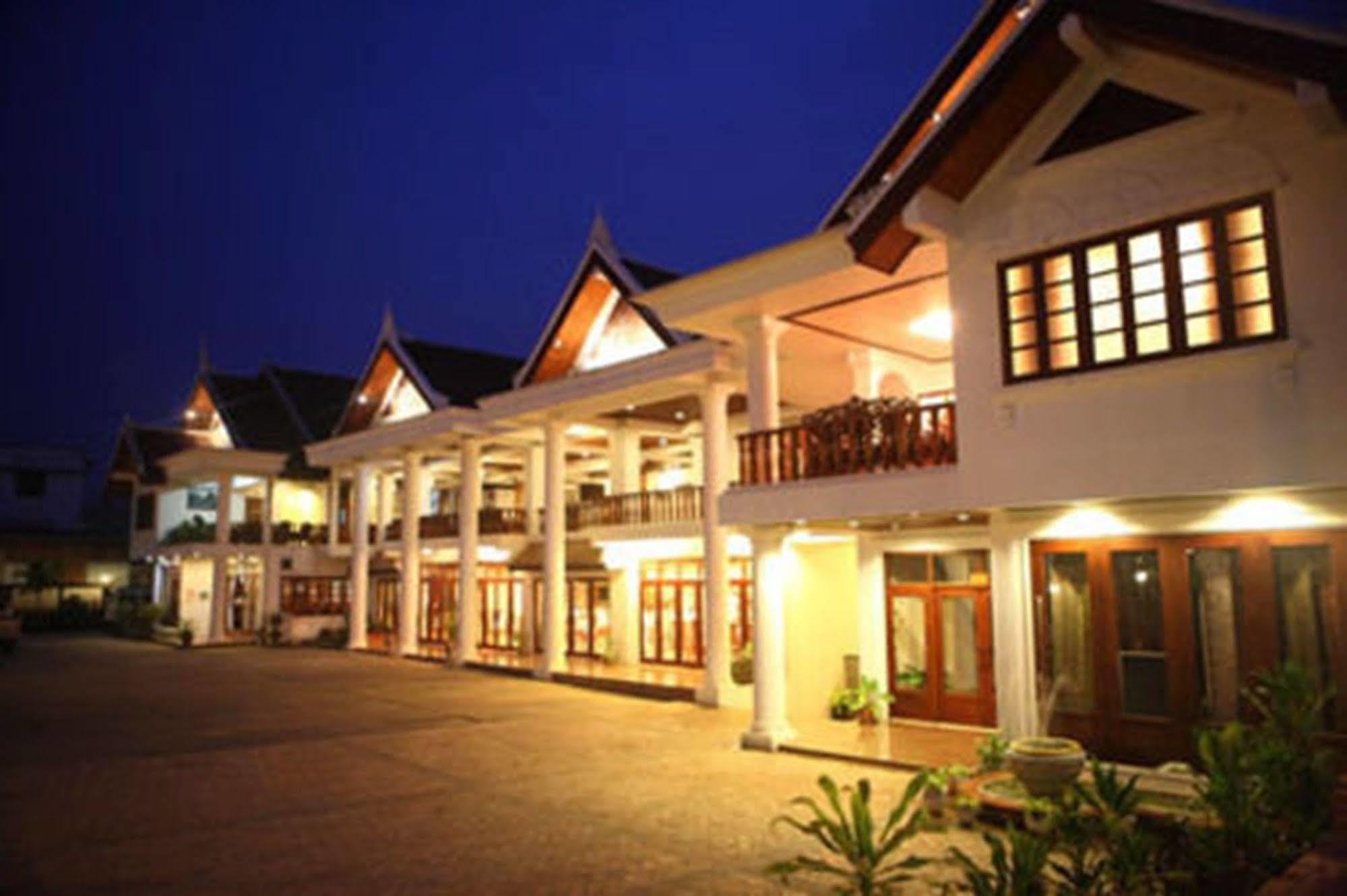 Manoluck Hotel Luang Prabang Exterior photo